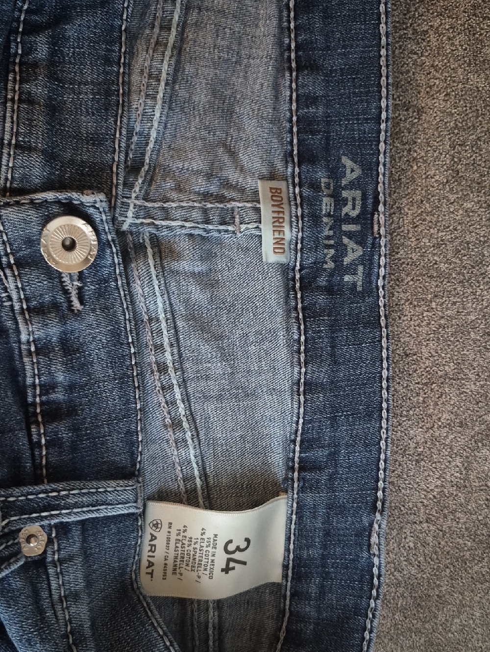 Ariat Relaxed Boyfriend Jeans in Medium Blue Denim